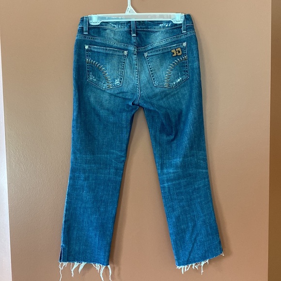 Joe’s jeans, Capri pants with raw hemline and distressing throughout. Size 25. - Picture 5 of 10